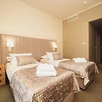 Hotel Akademis - Fit 4*