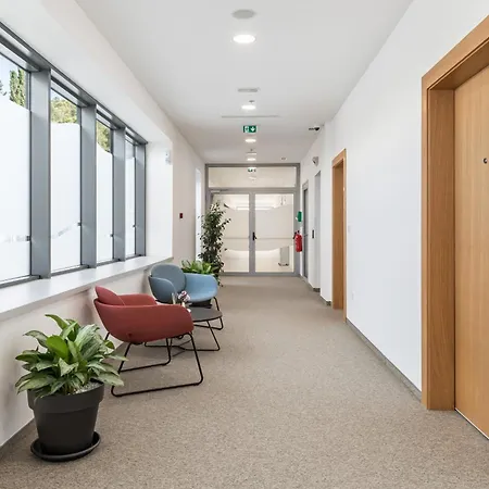 ホテル Akademis - Fit 4*