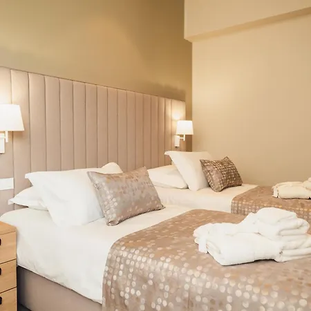 Akademis - Fit Hotel 4*