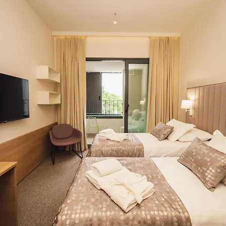 Akademis - Fit Hotel