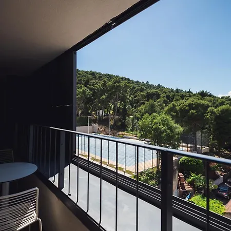 Akademis - Fit Hotel