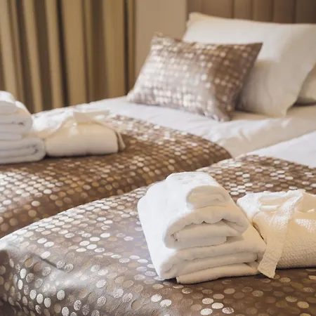 Hotel Akademis - Fit 4*