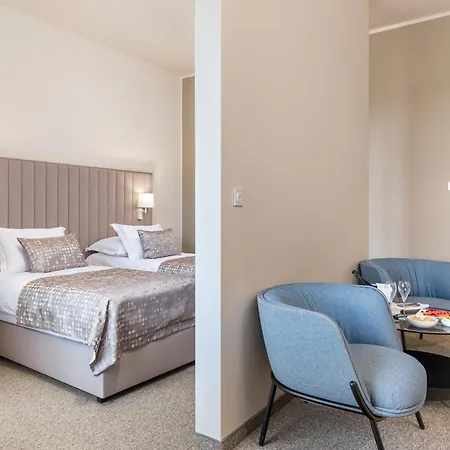 Akademis - Fit Otel Split