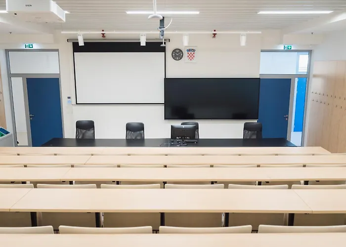 Akademis - Fit Szálloda Split