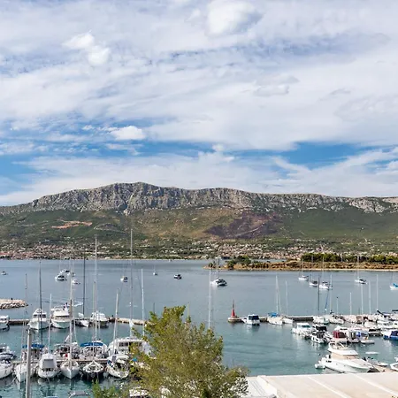 Akademis - Fit Hotel 4*