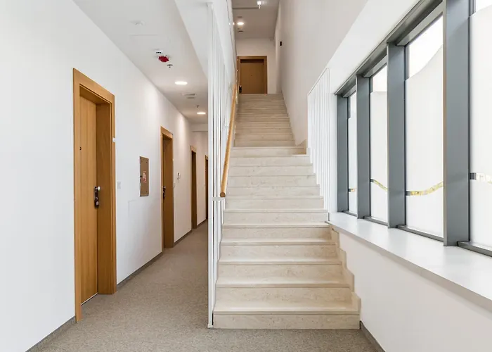 Hotel Akademis - Fit Split